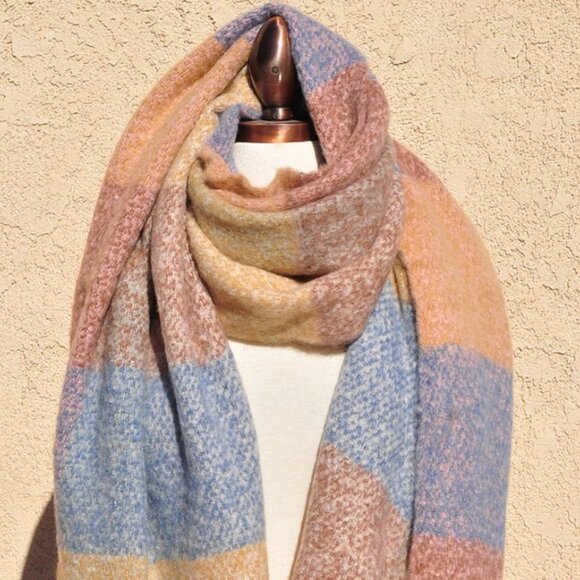 NEW Giant Checker Plaid Winter Boucle Oblong Fringe Cozy SOFT Oversize Scarf - Picture 6 of 8